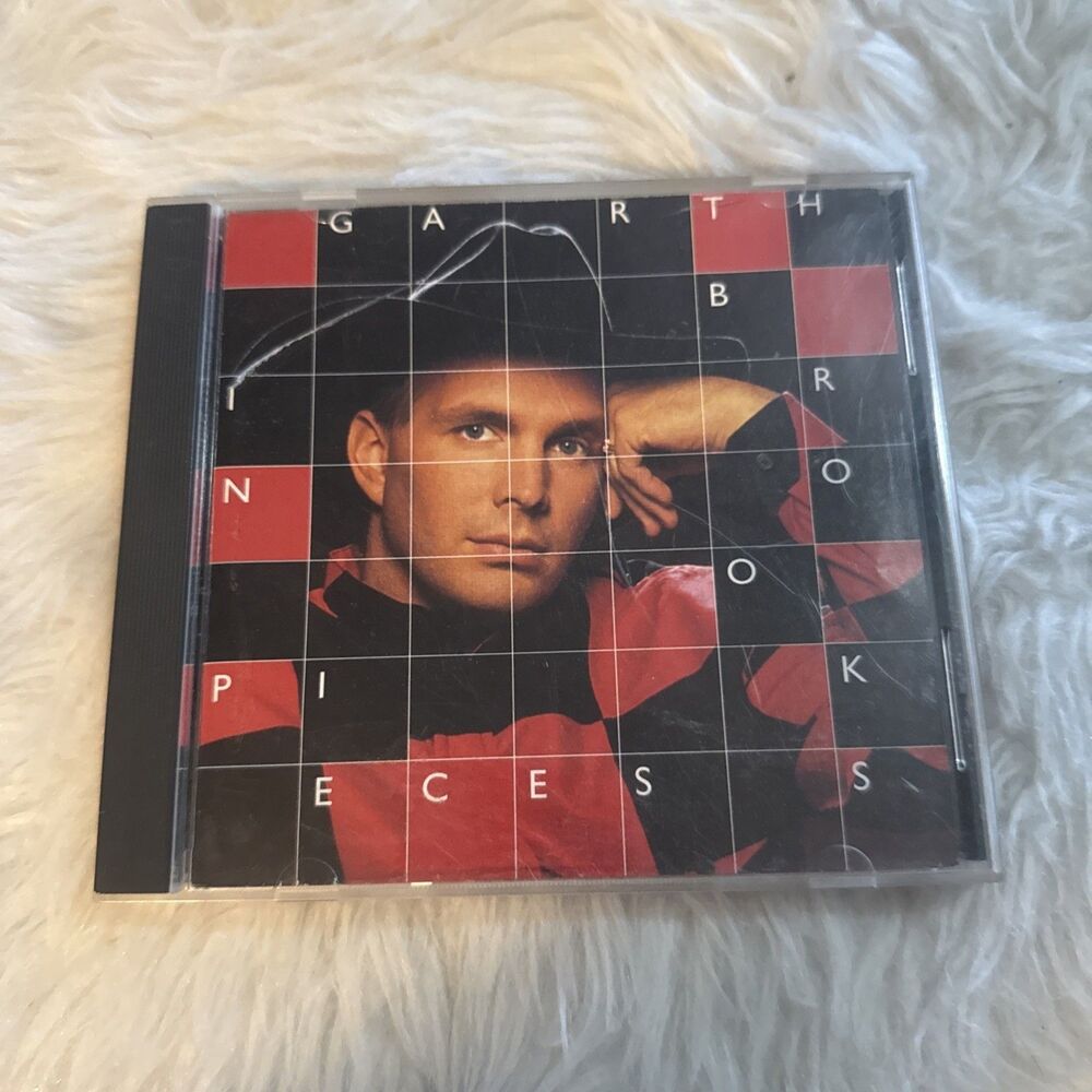 Garth Brooks ‘In Pieces’ CD. 1993. Liberty.